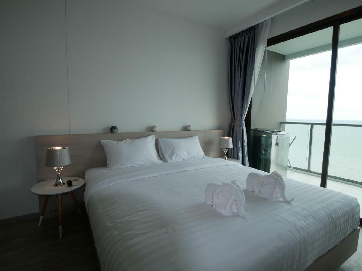 Aeras - The Ultimate Beachfront Experience 좀티엔 비치 외부 사진