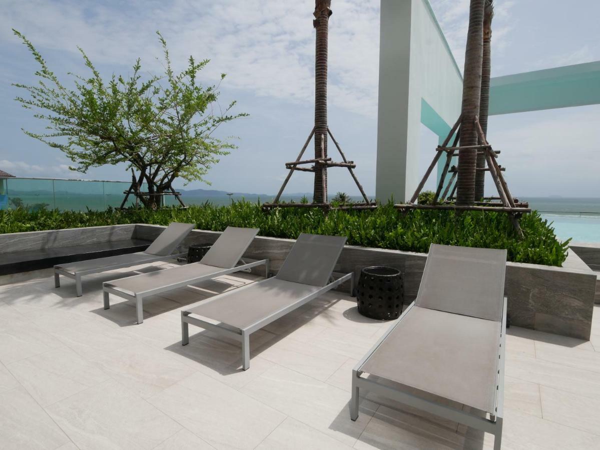 Aeras - The Ultimate Beachfront Experience 좀티엔 비치 외부 사진