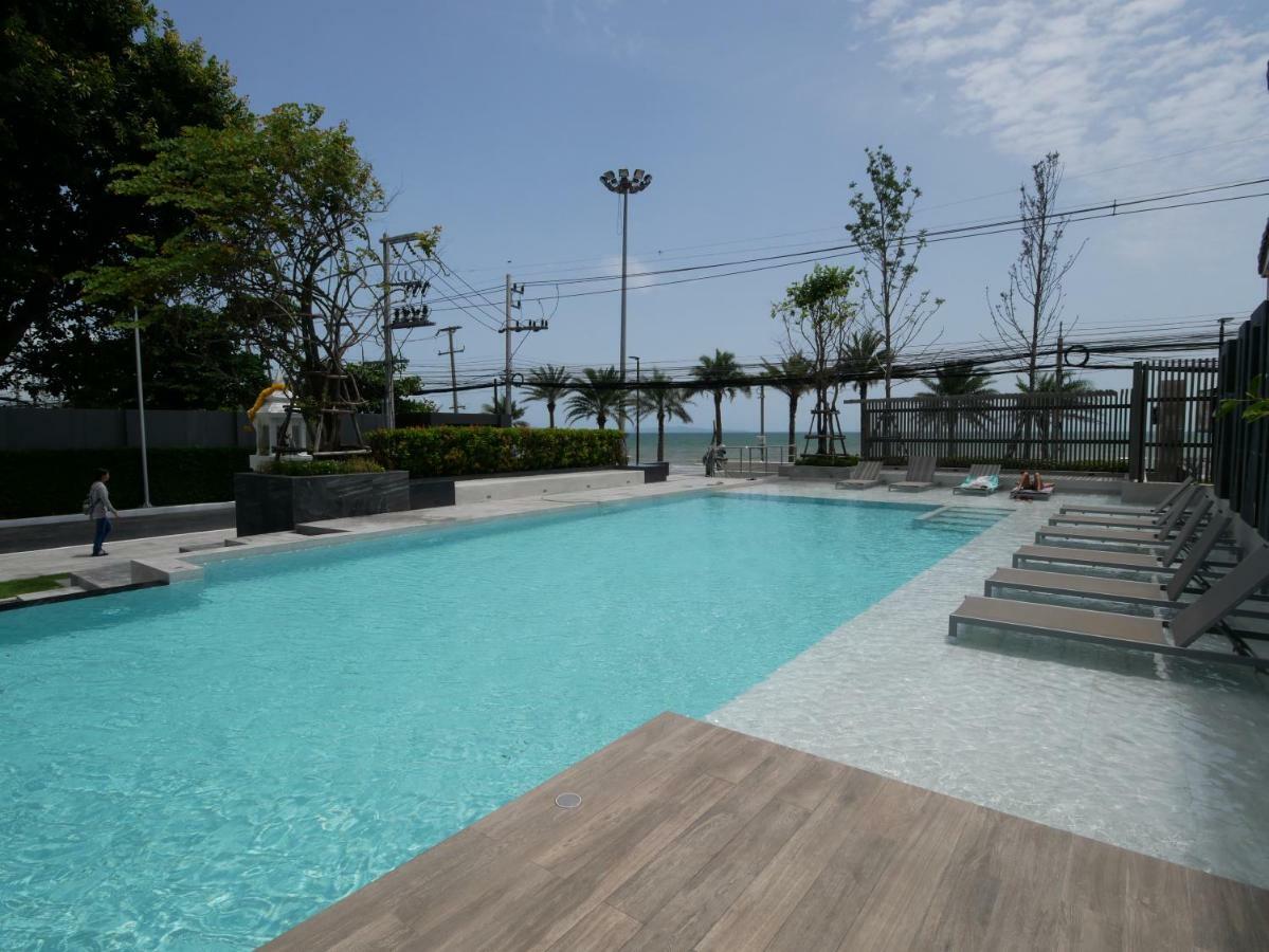 Aeras - The Ultimate Beachfront Experience 좀티엔 비치 외부 사진