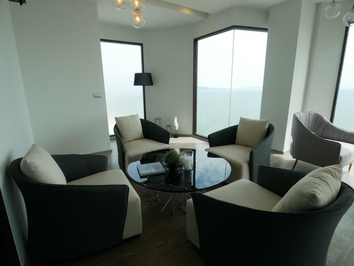 Aeras - The Ultimate Beachfront Experience 좀티엔 비치 외부 사진