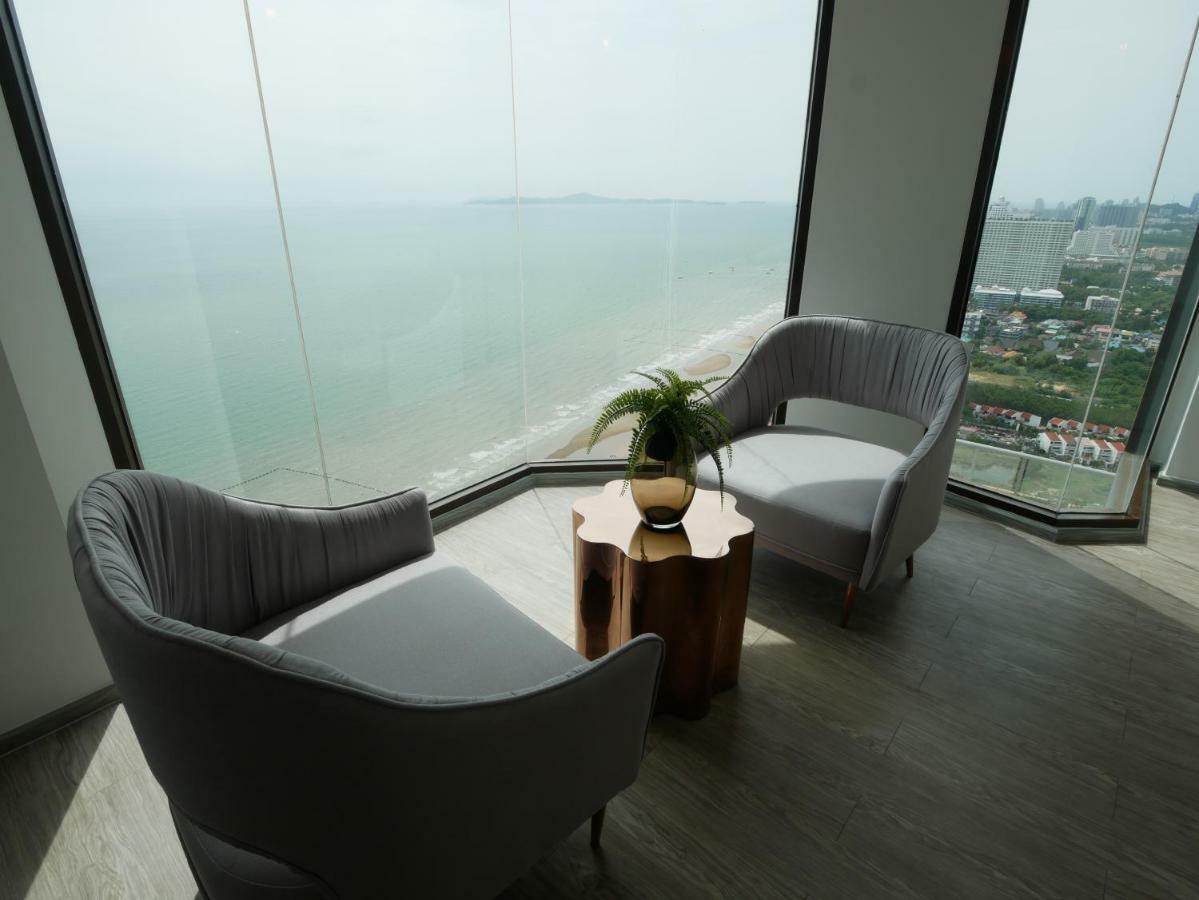 Aeras - The Ultimate Beachfront Experience 좀티엔 비치 외부 사진